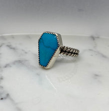Load image into Gallery viewer, Size 7.75 | Kingman Coffin