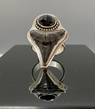 Load image into Gallery viewer, Size 7.75 | Shark Tooth &amp; Onyx