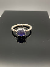 Load image into Gallery viewer, Size 7 | Iolite