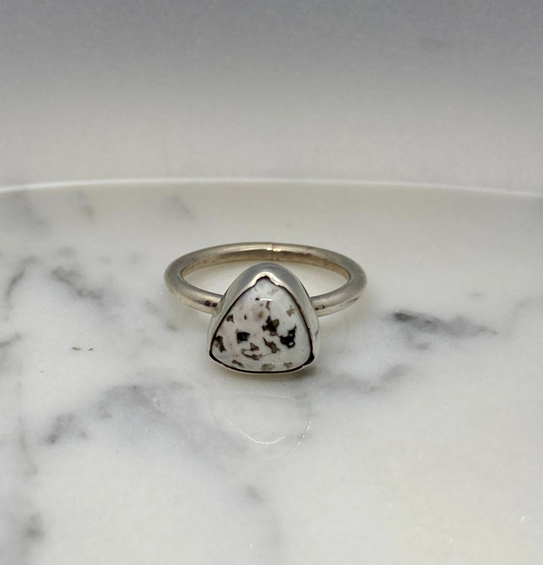 Size 6.75 | White Buffalo Trillion