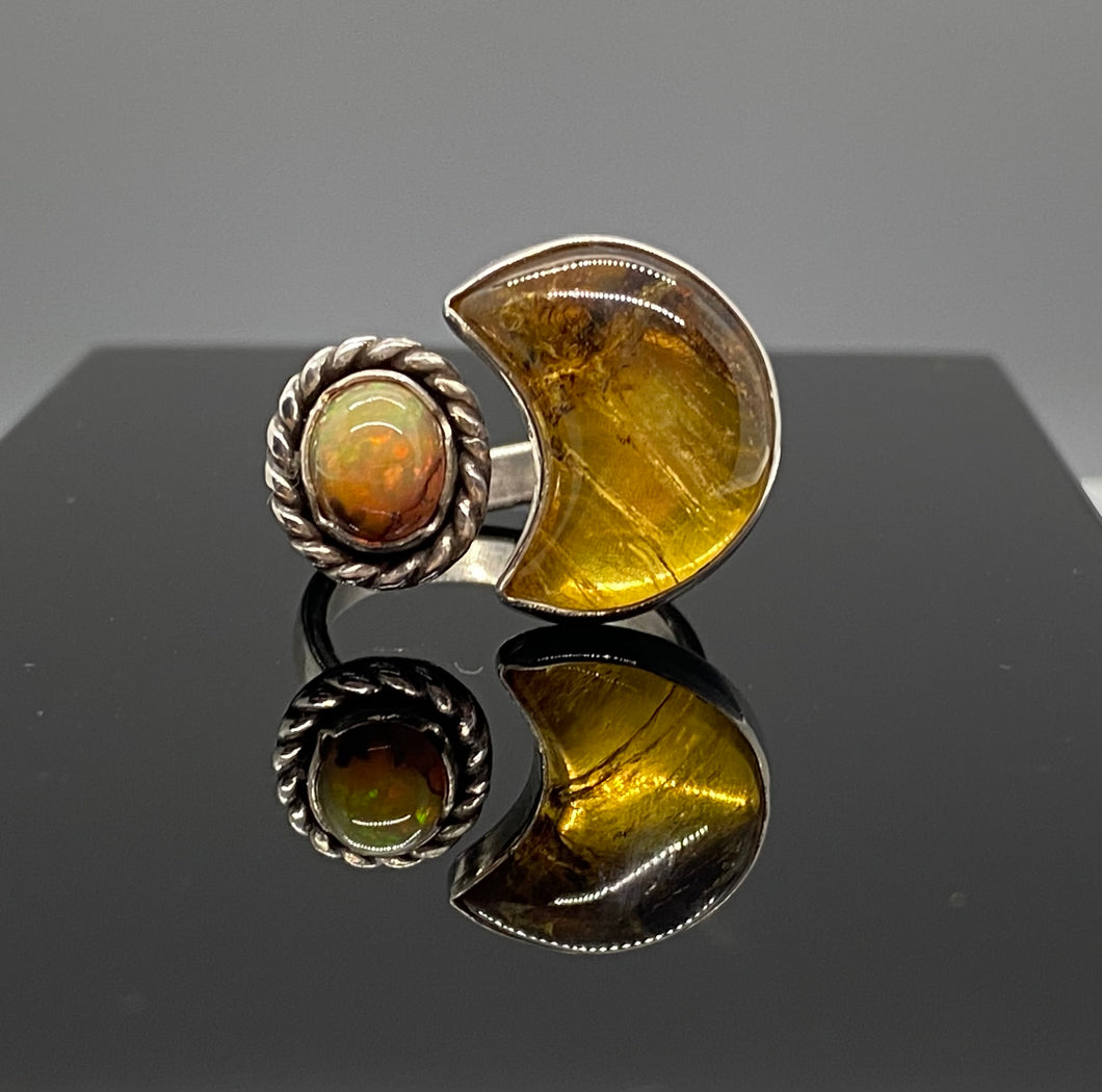 Size 8 | Sun and Moon open ring