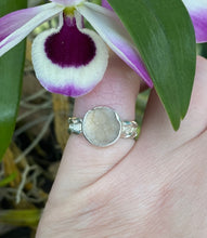 Load image into Gallery viewer, Size 6.5 | Druzy Round Ring (a)